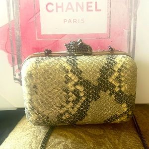Snakeskin patttern small House of Harlow chain crossbody bag